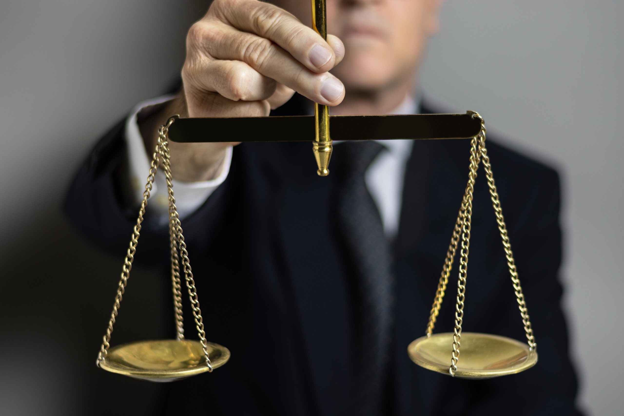 Justice avocat