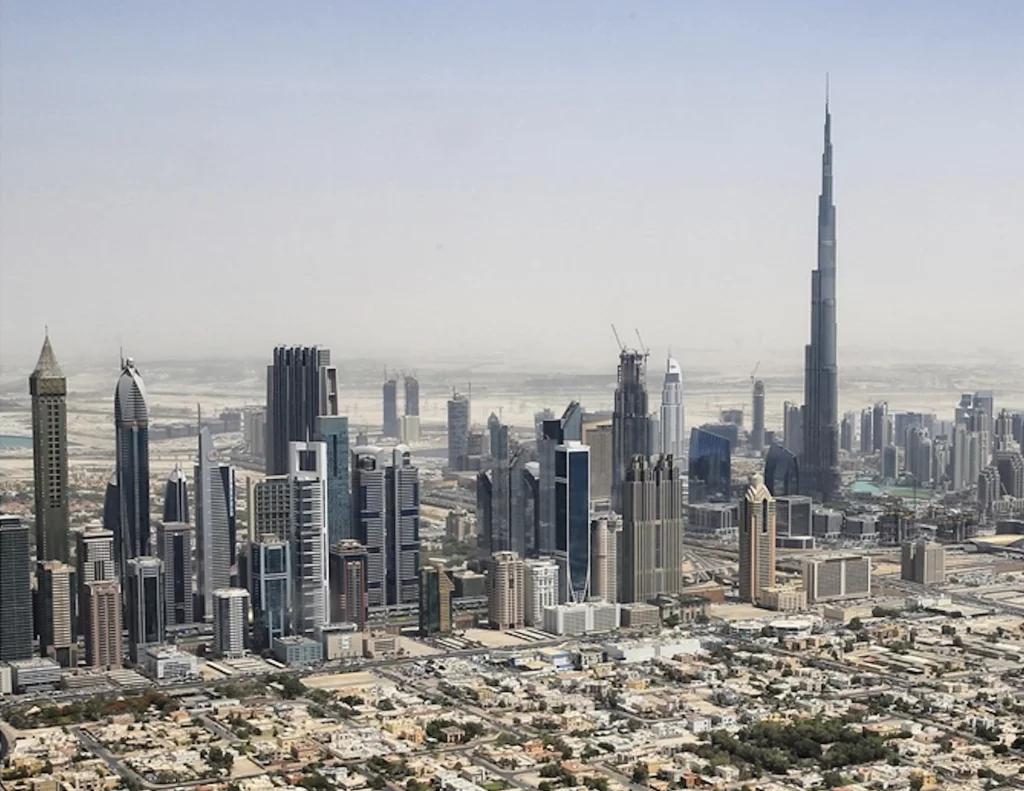 Dubaï arnaue mlm marketing multiniverau